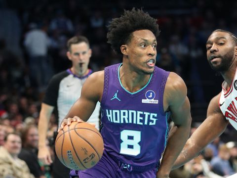 塞克斯顿vs公牛集锦 替补出战拿到21分贡献火力