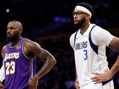 独行侠119-129湖人 浓眉复出12+5里夫斯东契奇合砍73分湖人力克独行侠