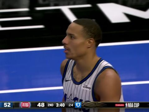 NBA杯小组赛东部B组：魔术vs活塞第2节英文原声回放