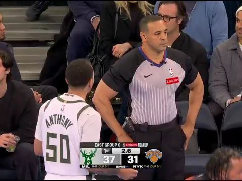 雄鹿vs尼克斯第1节英文原声回放