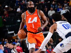 快船惜败独行侠15战13败 哈登准三双弗拉格35+8克莱末节17分