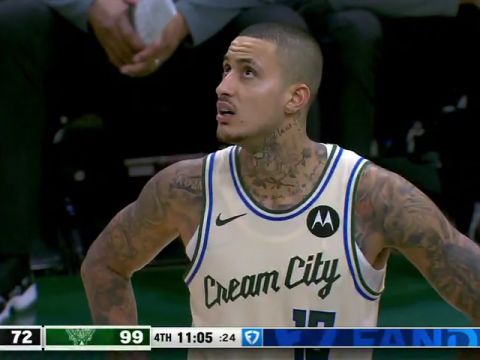 NBA常规赛：篮网vs雄鹿第4节中文解说回放