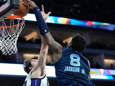 灰熊115-107国王 扎克-伊迪轰下32+17率领灰熊拿下三连胜