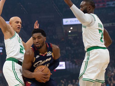 米切尔vs凯尔特人集锦 全场18+7+8末节发威难救主