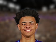 NBA每日失误王：基昂特·乔治8失误(2025年12月01日)