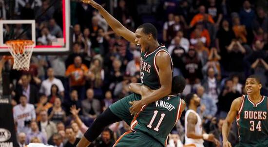 米德尔顿压哨三分绝杀，最疯狂的一球