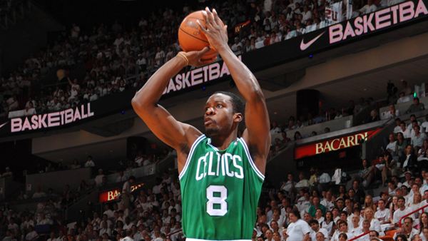 绿军正式重签杰夫-格林 四年3600万美元合同