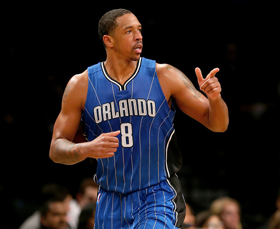 骑士得弗莱省千万 送瓦莱乔至开拓者