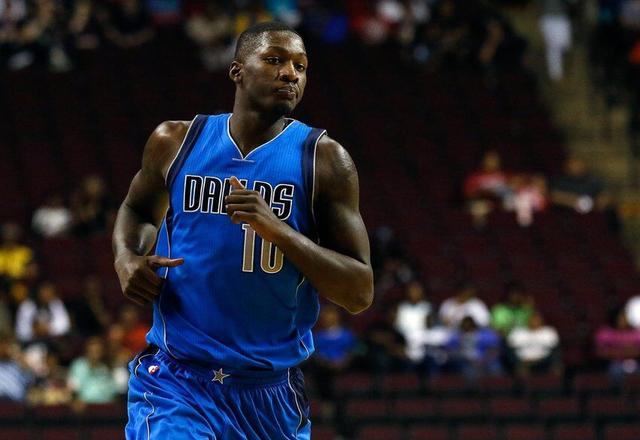 芬尼-史密斯13分9篮板均创生涯新高