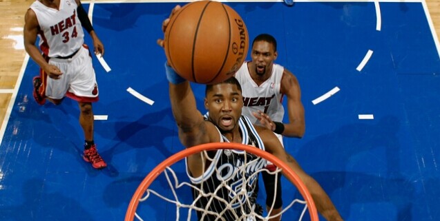 公牛正式宣布签下伊托万-摩尔