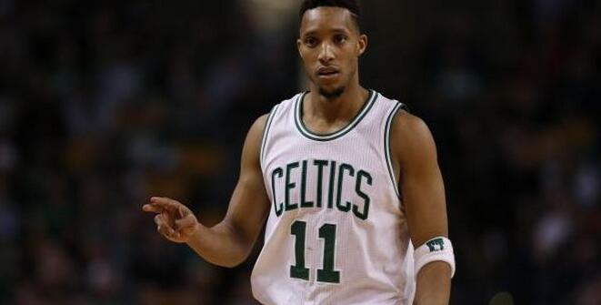 开拓者正式签下特纳与杰克-莱曼