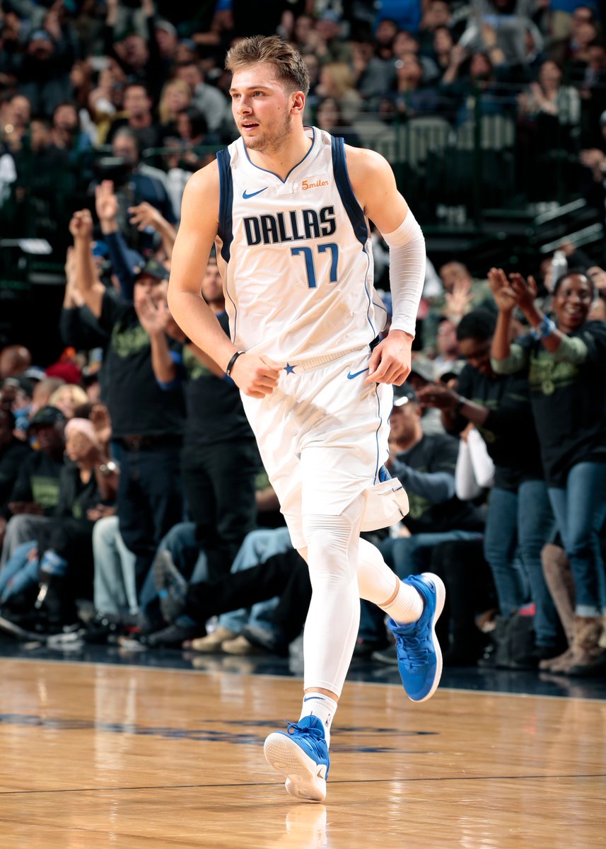 爵士：卢比奥11分4抢断3篮板3助攻、戈贝尔10分10篮板3抢断2助攻、米切尔10分3篮板3助攻、费沃斯8分4篮板2盖帽、英格尔斯8分。