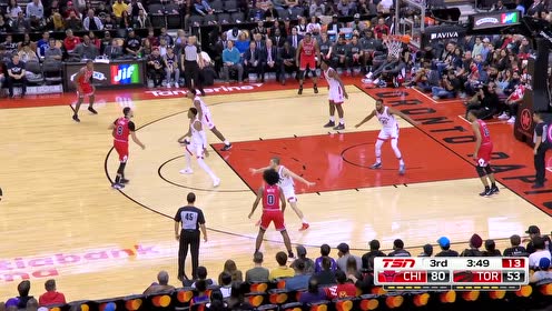 【NBA集锦】公牛105-91猛龙 拉文26+5平筐暴扣助队轻松取胜