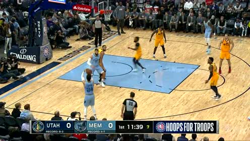 【NBA集锦】面对老大哥先显摆显摆！布鲁克斯空位三分一箭穿心助队开张