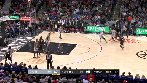 【NBA集锦】德罗赞跟小卡死磕上了！ 双方持续对攻终于打停快船