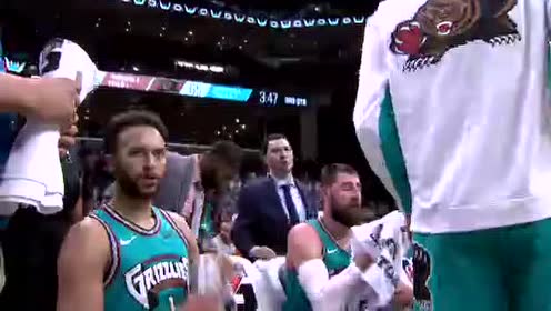 【NBA录像回放】爵士vs灰熊第3节 奥尼尔篮下强起双手暴扣