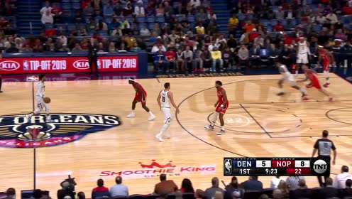 【NBA集锦】视防守如无物 哈里斯突破单臂隔人暴力重扣引解说惊呼