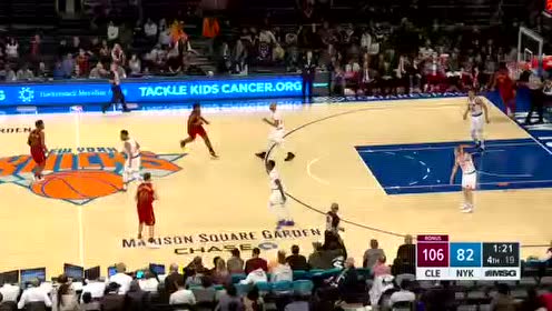 【NBA录像回放】骑士vs尼克斯第4节 TT连送暴扣肆虐篮下