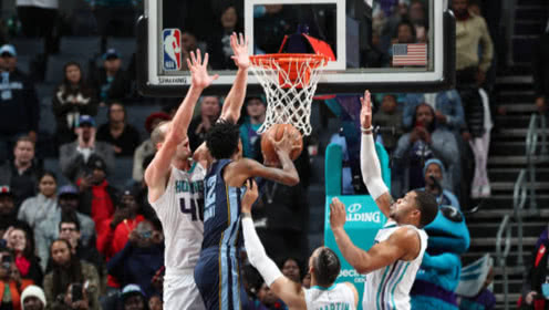 【NBA集锦】灰熊119-117黄蜂 罗齐尔33分难敌莫兰特23+11上篮绝杀