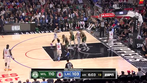 【NBA集锦】字母哥内外两开花 先补扣再飙三分追平个人纪录