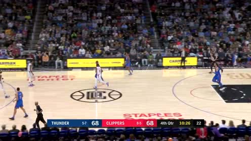 【NBA集锦】泡椒无私奉献助飞队友 哈雷尔旱地拔葱双手擎天劈扣