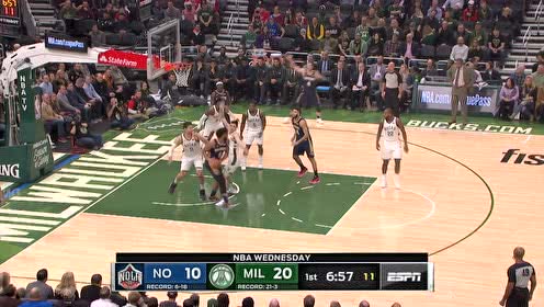 【NBA集锦】没有机会就单干 英格拉姆直冲内线强硬上篮1V3