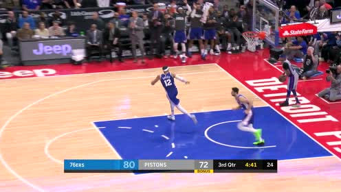 【NBA集锦】西蒙斯鱼跃救球助攻太拼命！ 科尔克马兹滑翔飞扣美滋滋