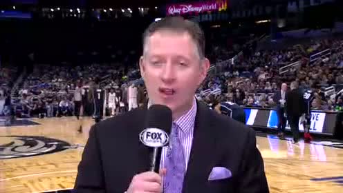 【NBA录像回放】老鹰vs魔术第1节 奥古斯丁追身半截篮急停跳投