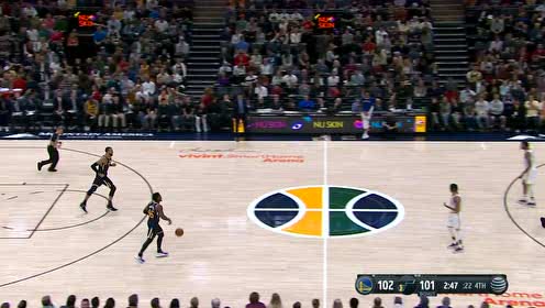 【NBA集锦】戈贝尔都不敢拦？ 伯克斯无人防守单臂暴扣