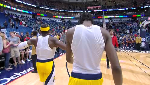 【NBA集锦】家庭聚会既视感 霍乐迪三兄弟赛后互换球衣