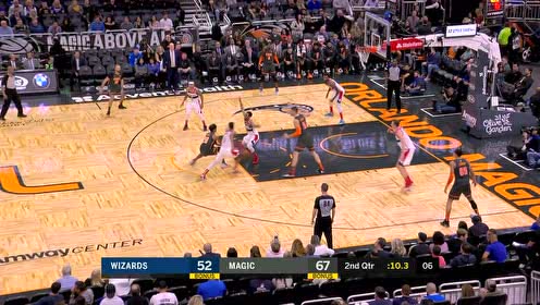 【NBA集锦】富尔茨人缝中送妙传 武切维奇举火烧天单臂劈扣