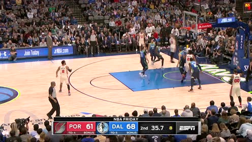 【NBA集锦】高低自己来一个！利拉德单刀直入暴力劈筐无人能挡