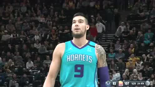 【NBA录像回放】黄蜂vs爵士第4节  克拉克森滑翔劈扣全场沸腾