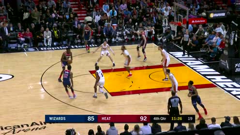 【NBA集锦】德拉季奇仙人指路 琼斯飞龙在天轰炸篮筐