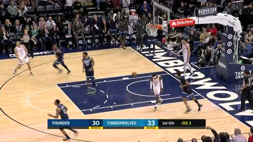 【NBA集锦】急先锋冲冲冲 卡尔弗一马当先双手滑翔暴扣