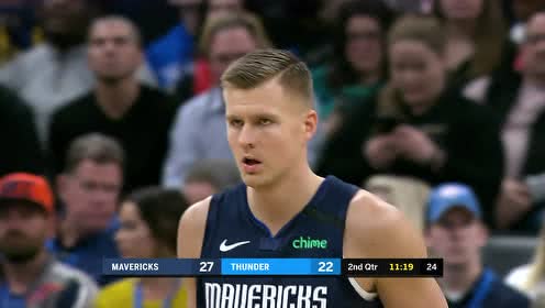 【NBA录像回放】独行侠vs雷霆第2节 东契奇手感火热超远三分甩狙