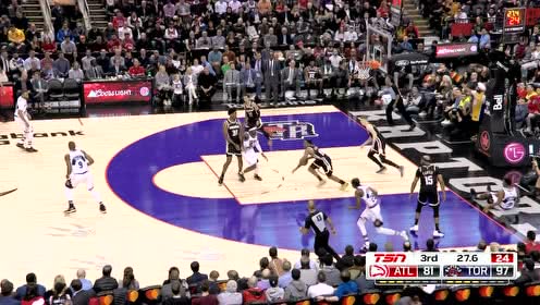 【NBA集锦】长驱直入势不可挡 蒂格风驰电掣直杀禁区勾手反击止血