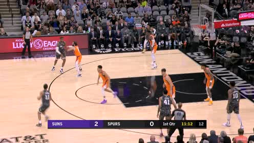 【NBA集锦】穆雷平移过人 篮下秀起滞空小拉杆