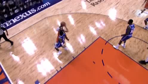 【NBA集锦】卢比奥抓下篮板快速反击 无视佩顿打成2+1