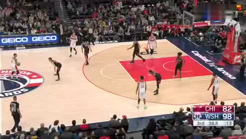 【NBA录像回放】公牛vs奇才第3节 拉文抢断暴扣一条龙