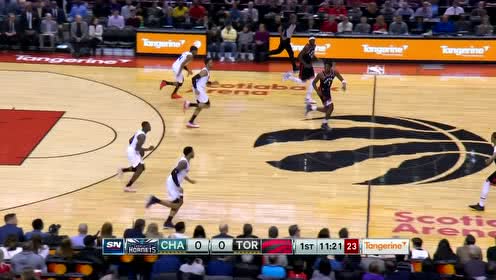 【NBA集锦】洛瑞追身其后强势断球 杰弗森快攻妙传鲍威尔三分开张