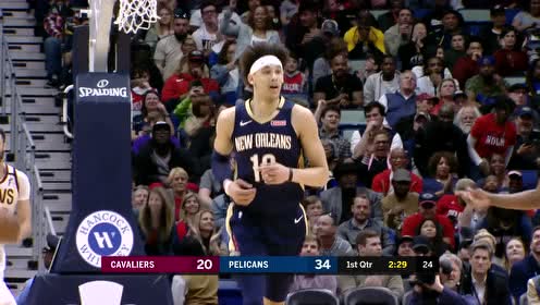 【NBA集锦】诠释暴力美学！雷迪克助飞海耶斯暴力大灌篮