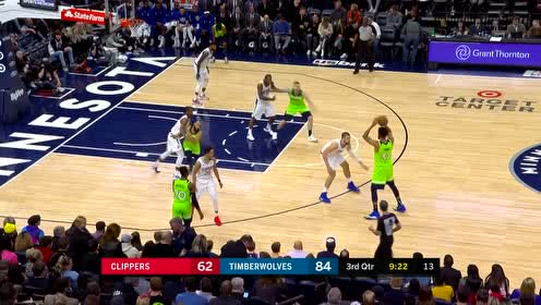 【NBA集锦】麦克劳克林加速过人 转身背扣势大力沉