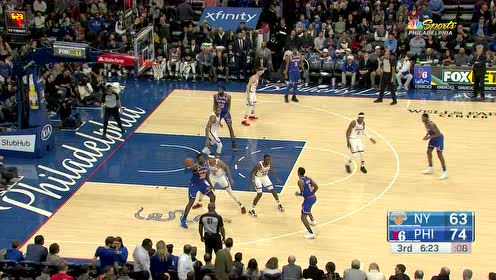 【NBA集锦】手感好了怎么扔都有 哈克利斯超远三分信手一抛压哨命中