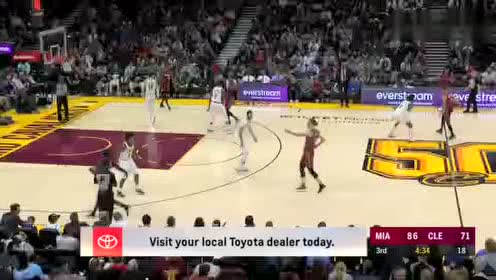 【NBA录像回放】热火vs骑士第3节 阿德巴约空中漫步挂筐扣篮