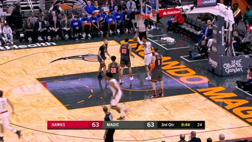 【NBA集锦】特雷杨助攻科林斯空切扣篮 艾旺杜反击三分不甘示弱