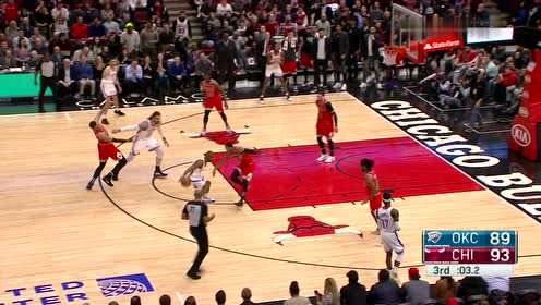 【NBA集锦】拉文三分霸气命中 保罗精准中距离以牙还牙