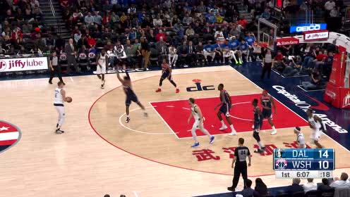 【NBA集锦】又帅又能打 波神晃飞防守三分一箭穿心