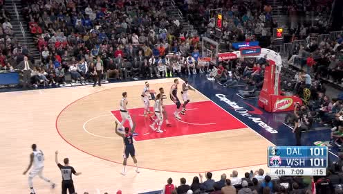 【NBA集锦】张弓搭箭！比尔抬手就投三分空心入网