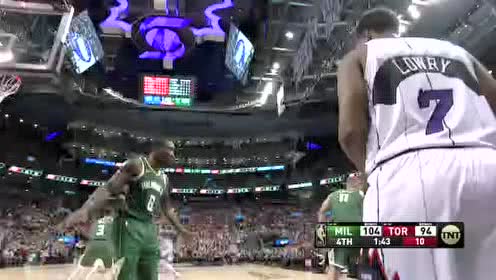 【NBA录像回放】雄鹿vs猛龙第4节 字母哥撤步跳投稳稳命中